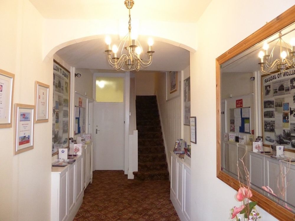 The Berwick - Over 40'S Only Blackpool Exterior photo